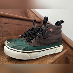 Vans MTE mountain edition hi-cut platform women's 9, mens 7.5 Brown Green
